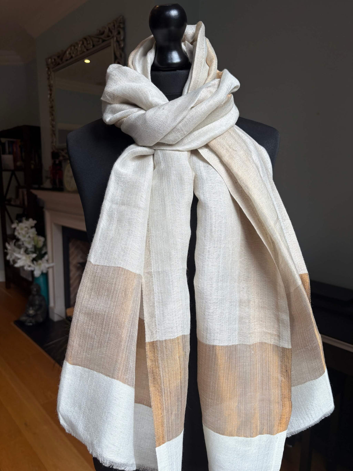Ivory White Fine Wool Stole with Zari Border