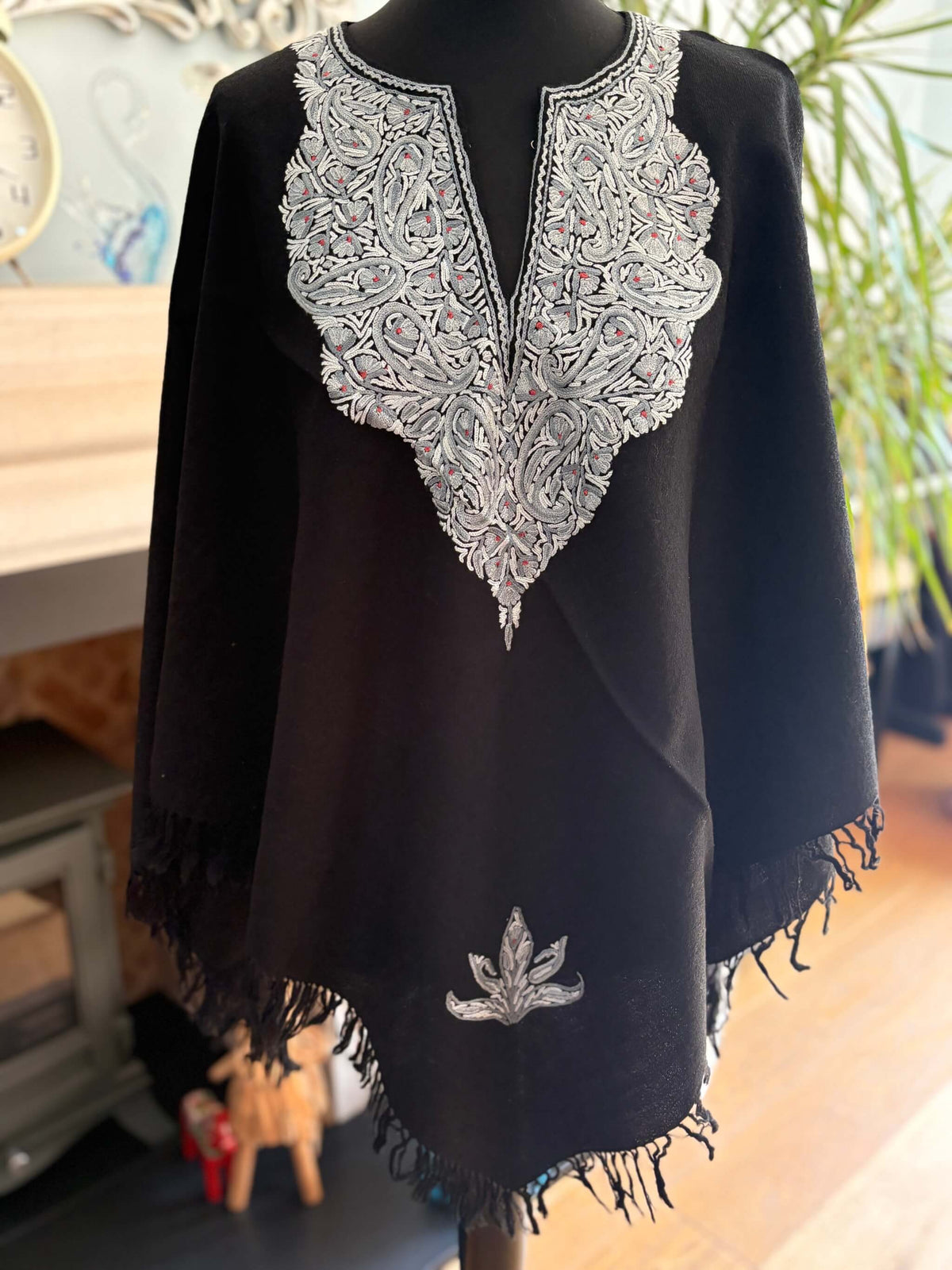 Women's Pure Wool Embroidered Poncho - Black/Grey