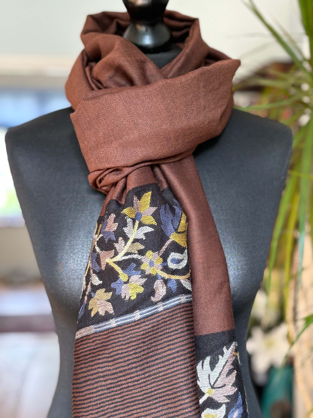 Brown Fine Wool Stole with Kani palla (Border)