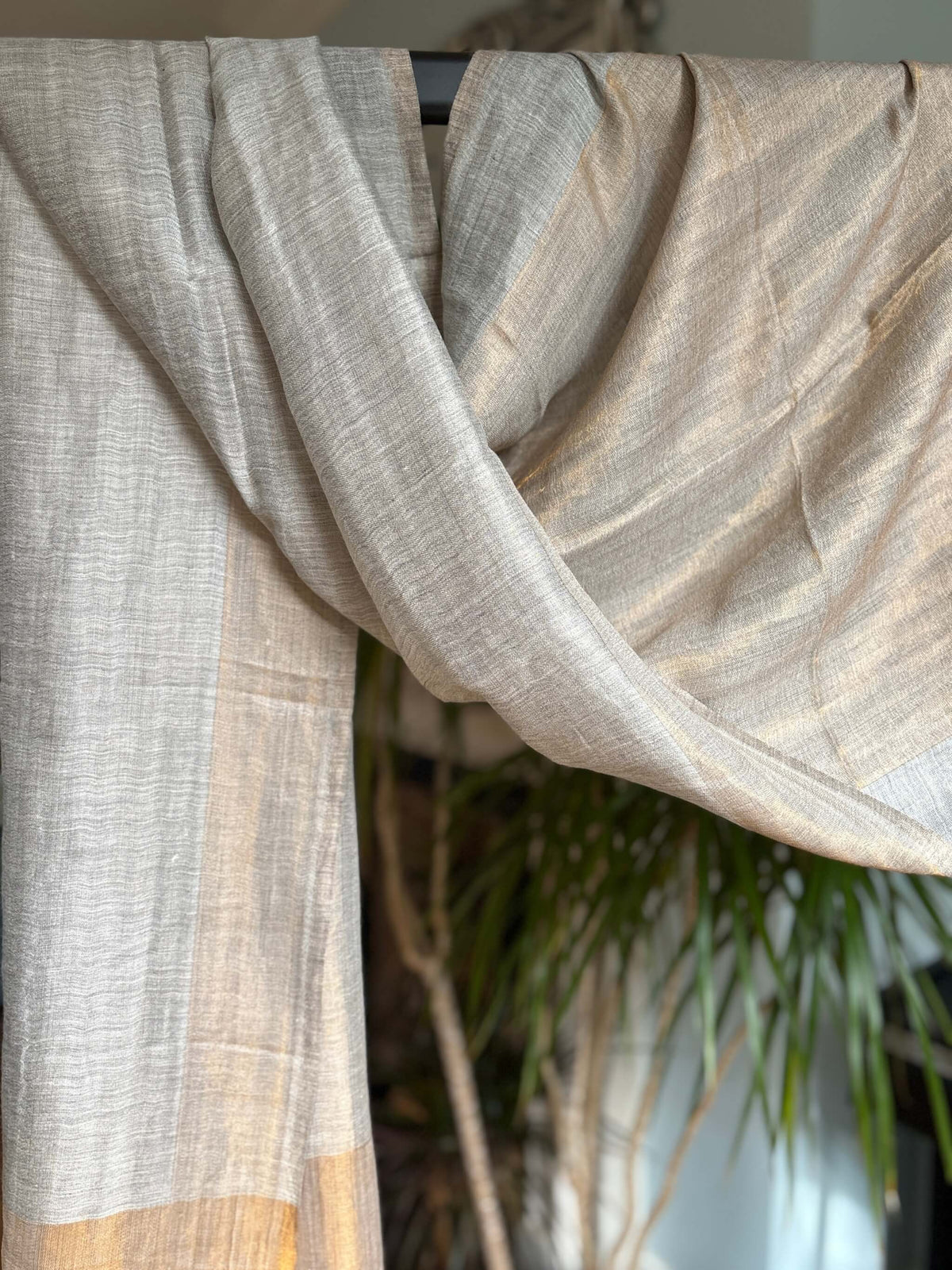 Light Grey Fine Wool Stole with Zari Border