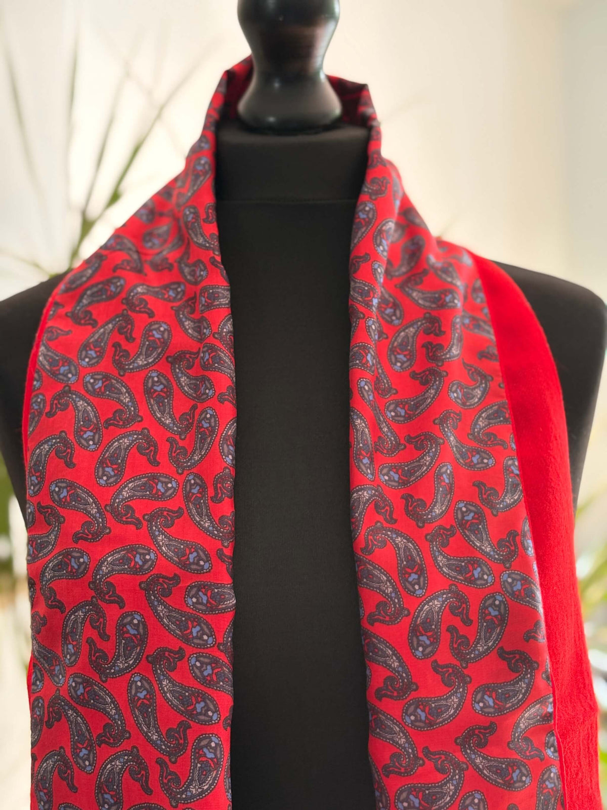 Red Paisley Wool silk muffler