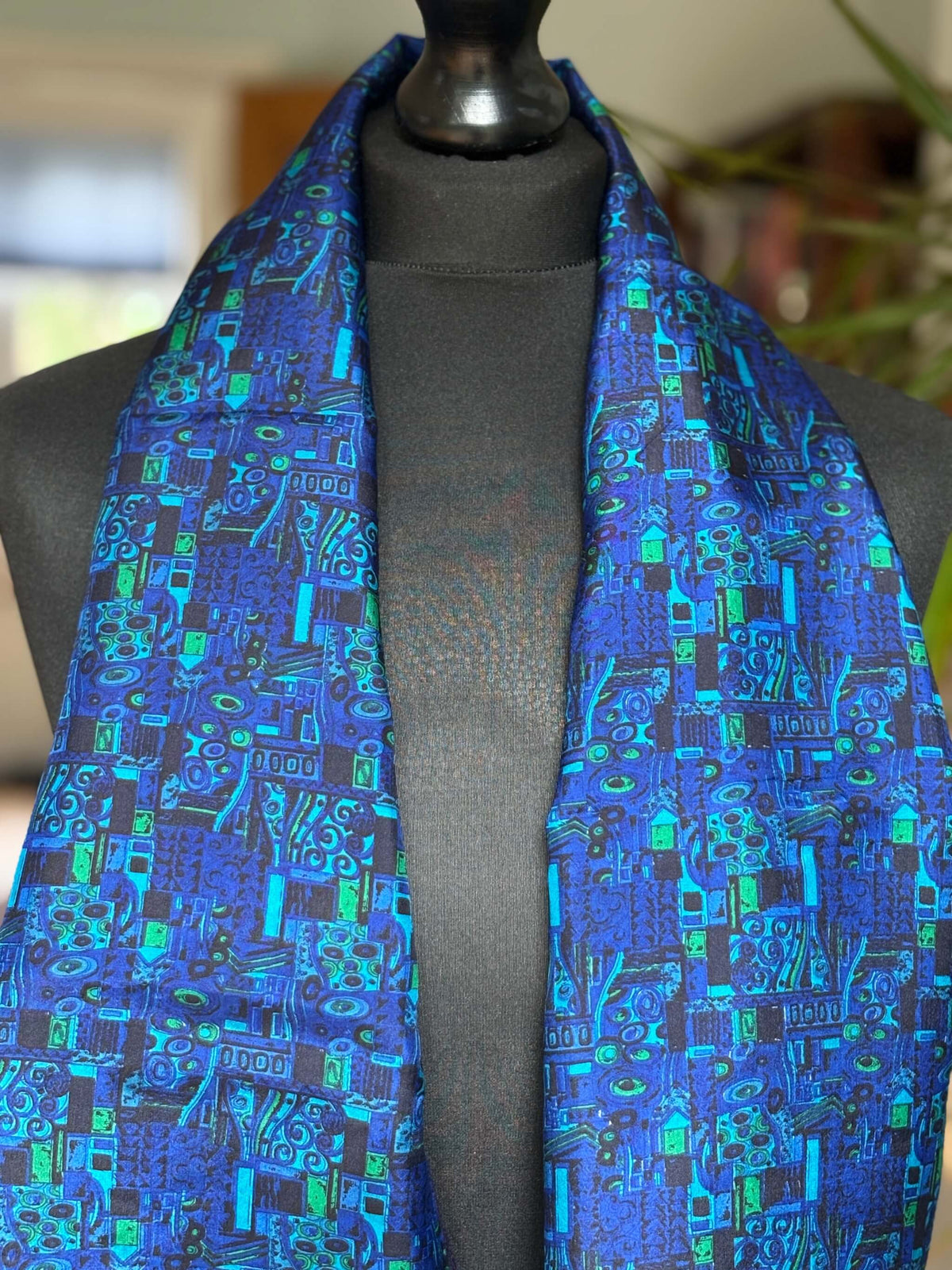 Blue Geometric Wool silk muffler